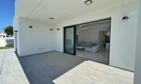 Nybyggeri - detached -
Rafal