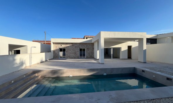 Nybyggeri - terraced -
La Romana