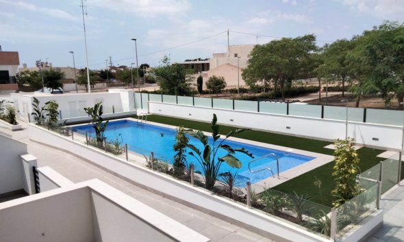 Nybyggeri - low-bungalow -
Pilar de la Horadada