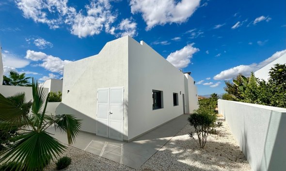Nybyggeri - detached -
Rojales