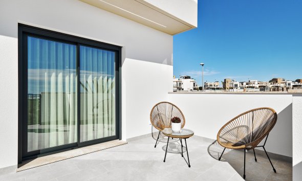 Nybyggeri - Villa -
San Miguel de Salinas
