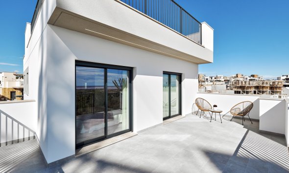 Nybyggeri - Villa -
San Miguel de Salinas