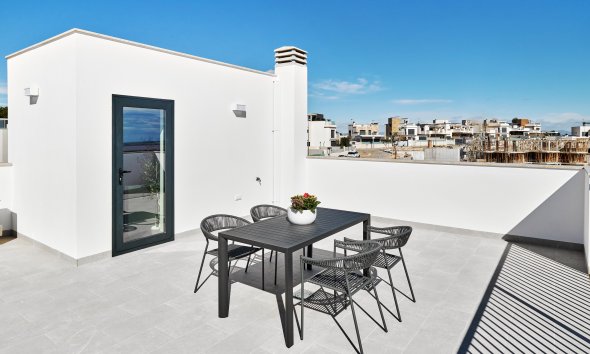 Nybyggeri - Villa -
San Miguel de Salinas
