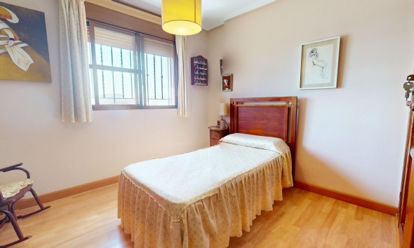 Nybyggeri - detached -
Águilas