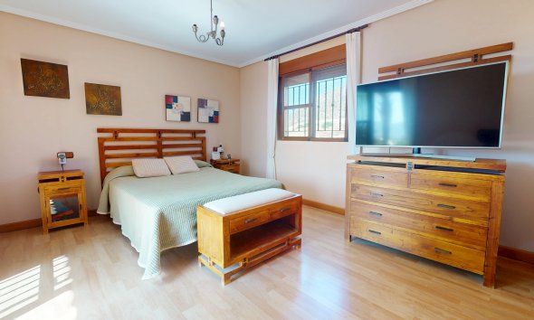 Nybyggeri - detached -
Águilas