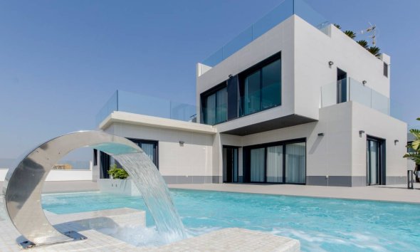Nybyggeri - Villa -
Dehesa de Campoamor
