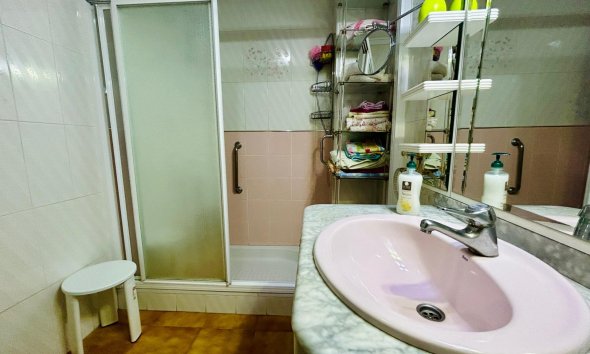 Resale - apartment -
Santa Pola - Puerto