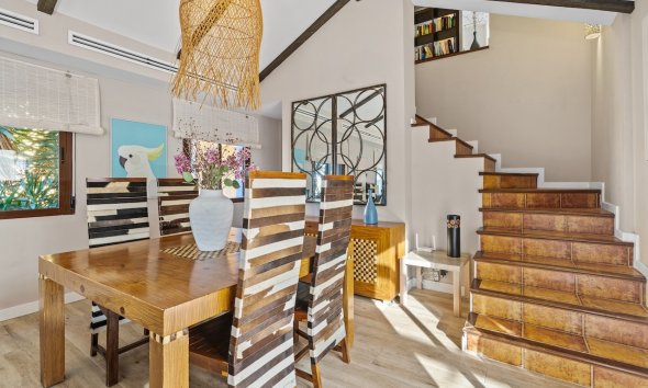 Resale - Villa -
Santa Pola - El Poble Llevanti