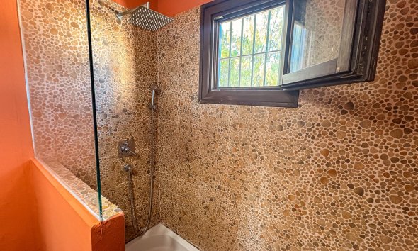 Resale - Villa -
Santa Pola - El Poble Llevanti