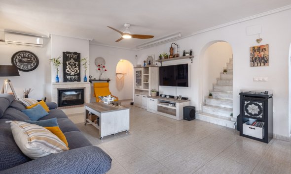 Resale - Villa -
Santa Pola - Gran Alacant