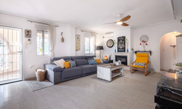 Resale - Villa -
Santa Pola - Gran Alacant
