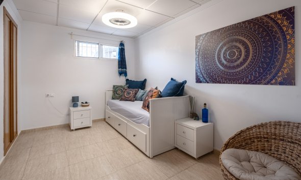 Resale - Villa -
Santa Pola - Gran Alacant