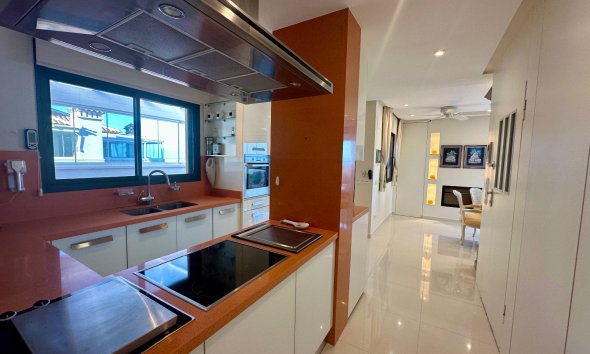 Resale - apartment -
Guardamar del Segura - Marjal Beach