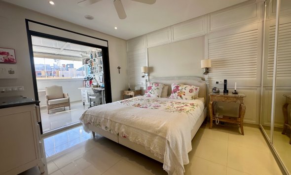 Resale - apartment -
Guardamar del Segura - Marjal Beach
