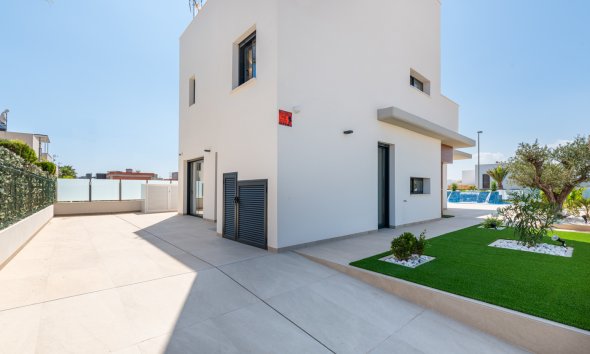 Nybyggeri - Villa -
Dehesa de Campoamor