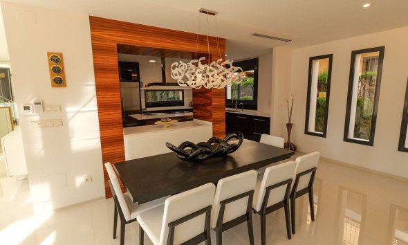 Nybyggeri - Villa -
Torrevieja
