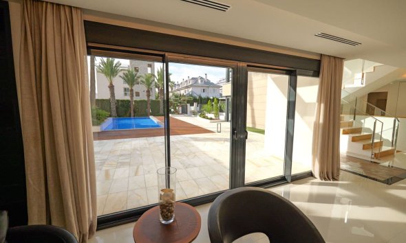 Nybyggeri - Villa -
Torrevieja