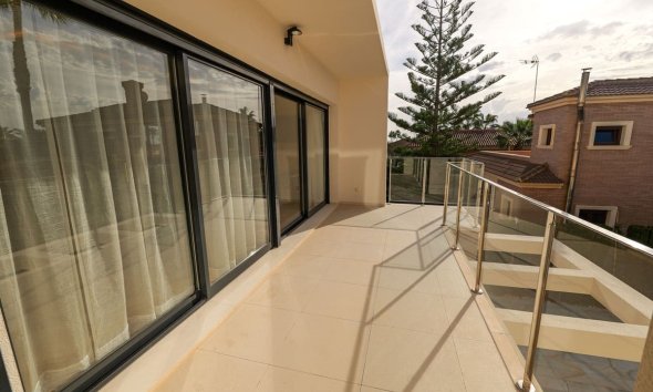 Nybyggeri - Villa -
Torrevieja