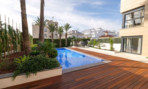 Nybyggeri - Villa -
Torrevieja