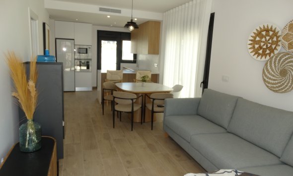 Nybyggeri - low-bungalow -
Pilar de la Horadada