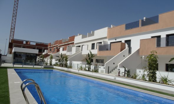Nybyggeri - low-bungalow -
Pilar de la Horadada