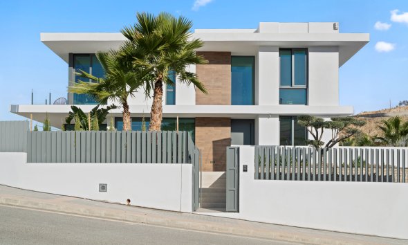Nybyggeri - Villa -
Benidorm