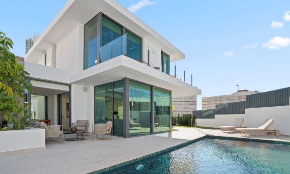 Nybyggeri - Villa -
Benidorm