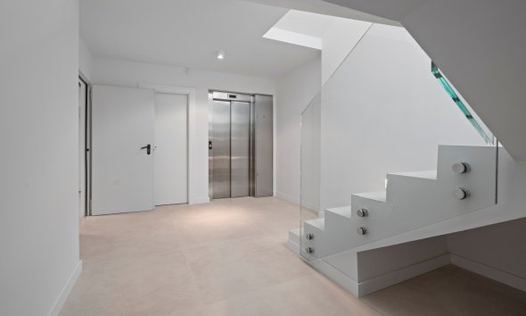 Nybyggeri - Villa -
Benidorm