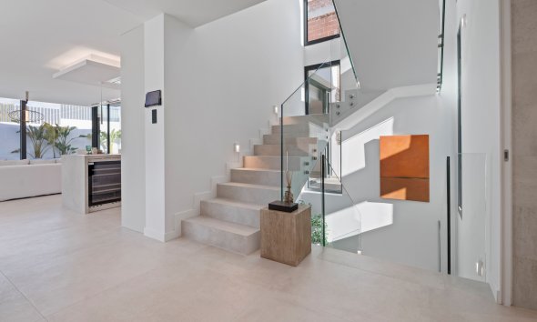Nybyggeri - Villa -
Benidorm