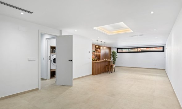 Nybyggeri - detached -
Polop