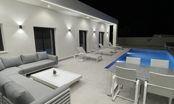 New Build - terraced -
La Romana