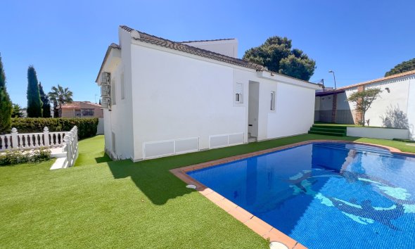 Gensalg - Villa -
Torrevieja - Los Balcones