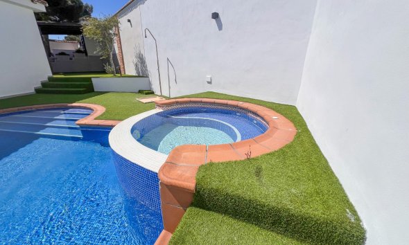 Gensalg - Villa -
Torrevieja - Los Balcones
