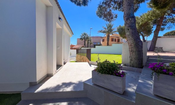 Gensalg - Villa -
Torrevieja - Los Balcones