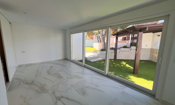 Gensalg - Villa -
Torrevieja - Los Balcones