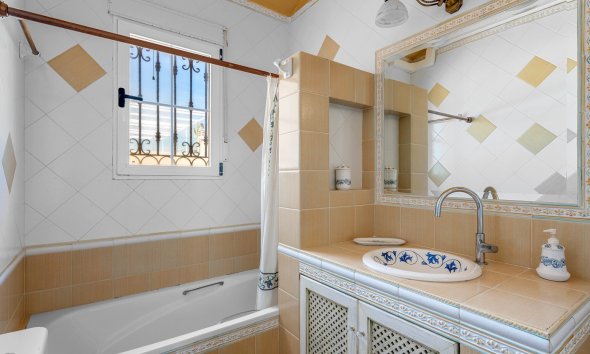 Gensalg - Villa -
Torrevieja - La Mata