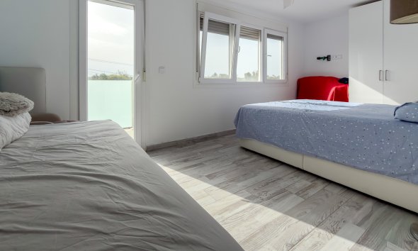 Gensalg - Villa -
Torrevieja - Torreta - Florida
