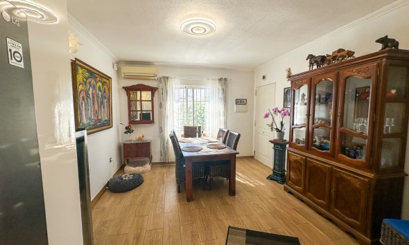 Gensalg - Rækkehus -
Torrevieja - Los Balcones