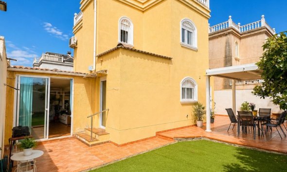 Gensalg - Villa -
Torrevieja - Nueva Torrevieja