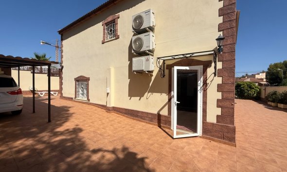 Gensalg - Villa -
Torrevieja - Costa Blanca