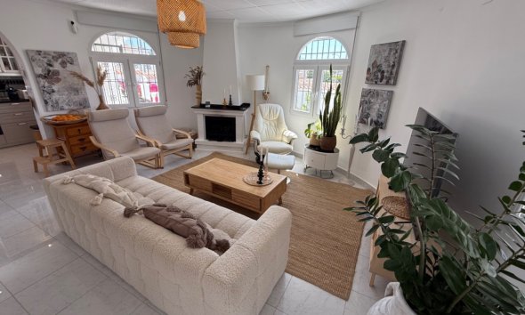 Gensalg - Villa -
Torrevieja - Costa Blanca