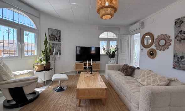 Gensalg - Villa -
Torrevieja - Costa Blanca