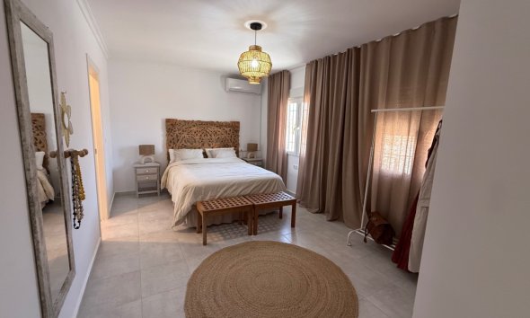 Gensalg - Villa -
Torrevieja - Costa Blanca