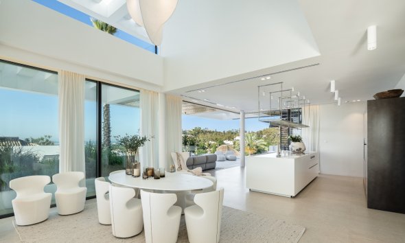 Resale - Villa -
Benahavis - La Quinta