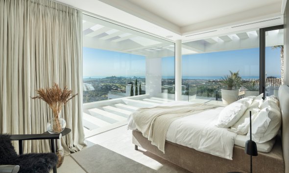Resale - Villa -
Benahavis - La Quinta