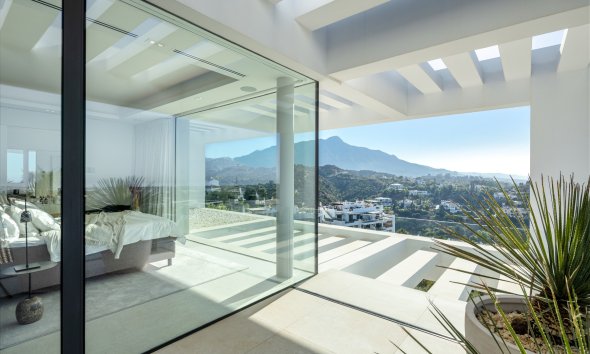 Resale - Villa -
Benahavis - La Quinta