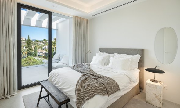 Resale - Villa -
Benahavis - La Quinta