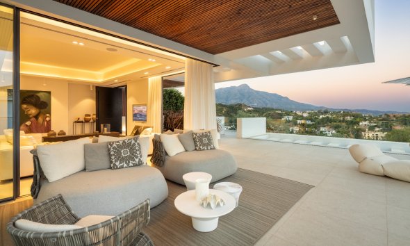Resale - Villa -
Benahavis - La Quinta