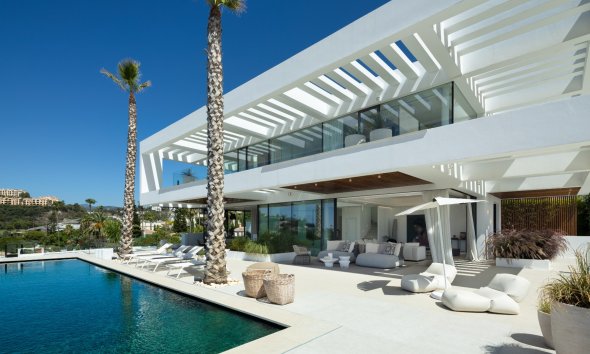 Resale - Villa -
Benahavis - La Quinta