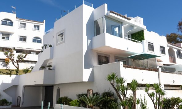 Gensalg - apartment -
Marbella - Nueva Andalucía